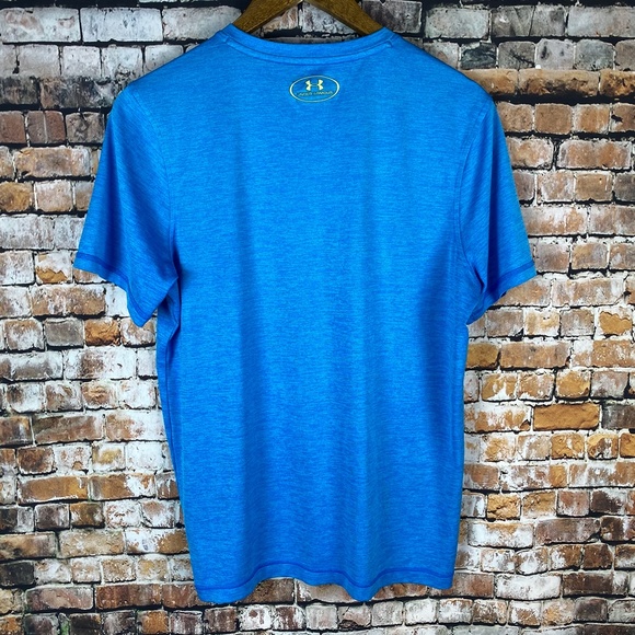 Under Armour Women V-Neck SS Tee - Picture 2 of 6